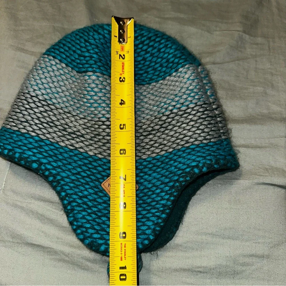 The North Face Youth Teal Grey‎ Striped Knit Trapper Hat Earflap Beanie Medium